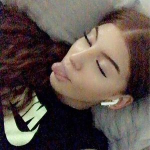 Meet your Posher, Talitha